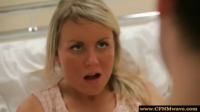 Erin Everheart sexfilmer ger en skarp och djup avsugning.