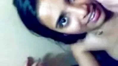 Mia Parker går sexfilmer med äldre med på analsex.