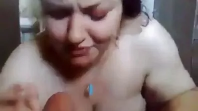Silvia sopran knullar två i äldre sex film ändtarmen.