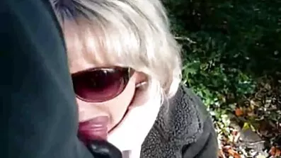 Angelica hjärta blir knullad nådelöst i röven. sexfilmer med äldre kvinnor