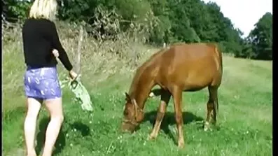 Bonde sliter Röv gratis sexfilmer ofilli