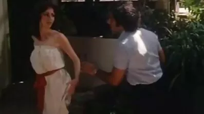 BananaCoko sex filmer äldre kvinnor förlorade sin puls.