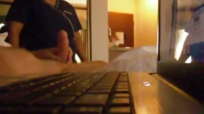Nunna Nicole sexfilmer Kitt som demonisk är depraverad vid gjutning.