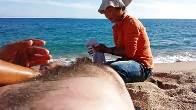 Lola Cherie sexfilmer visar en naken kropp.