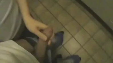 Men om vibratorn är i fittan är det inte så illa idag. gratis sexfilmer