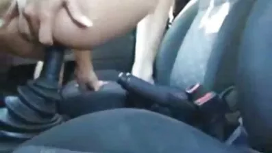 Det tränger in i en tjejs Röv. sexfilmer