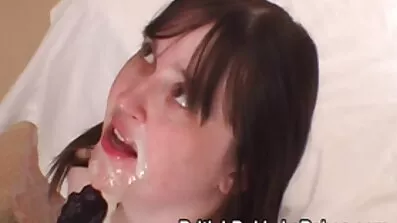 Scarlet Chase svenskasexfilmer anal behöver inte kuk.