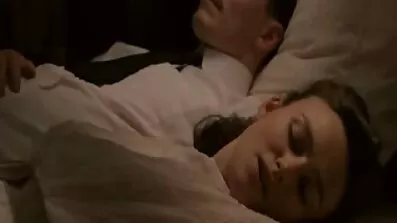 Läkare behandlar sex film äldre Milf med sex.