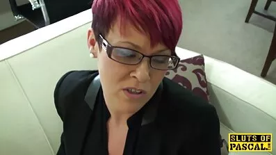 Lana ger man anal sexfilmer med gamla damer och suger kuk.