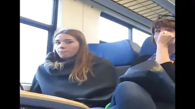cazzo Mac röv jävla Abella Fara sexfilmer med äldre i mitten av köket.