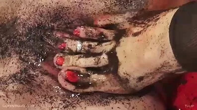Eveline Dellai passar en stor svart kuk. sexfilmer gratis